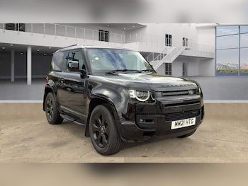 Used Land Rover Defender 2021 for sale - 76454565: Photo