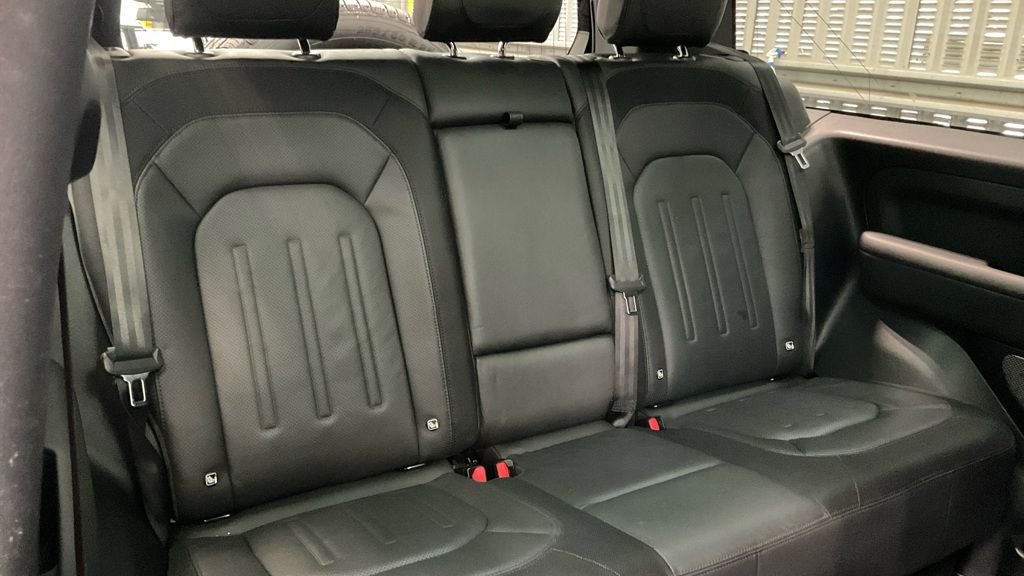 Used Land Rover Defender 2021 for sale - 76454565: Photo 8