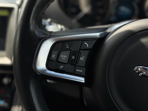 Used Jaguar F-Pace 2018 for sale - 74974139: Photo 13