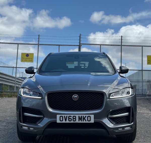 Used Jaguar F-Pace 2018 for sale - 74974139: Photo 3