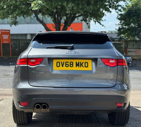Used Jaguar F-Pace 2018 for sale - 74974139: Photo 6