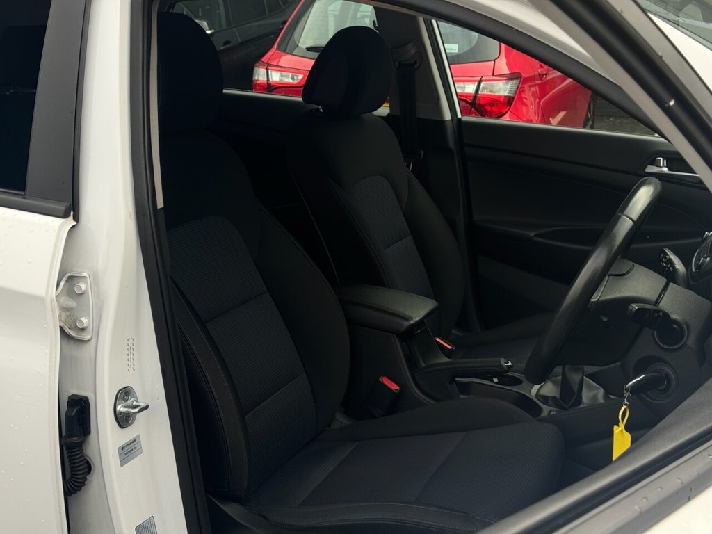 Used Hyundai TUCSON 2017 for sale - 76099941: Photo 11