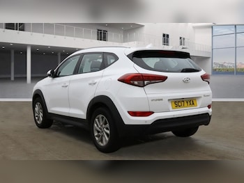 Used Hyundai TUCSON 2017 for sale - 76099941: Photo 3