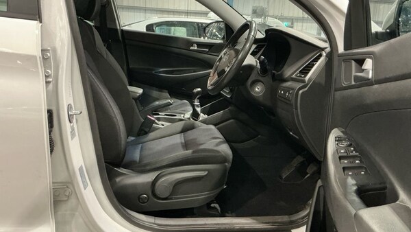 Used Hyundai TUCSON 2017 for sale - 76099941: Photo 9