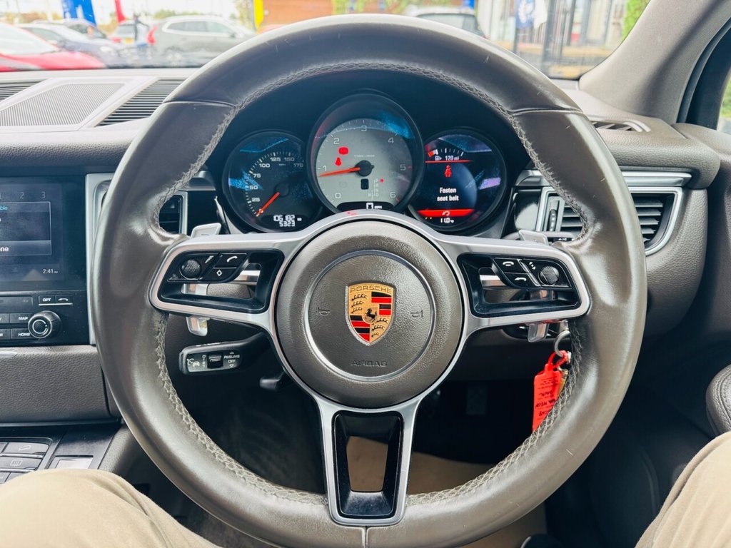 Used Porsche Macan 2016 for sale - 75947580: Photo 18