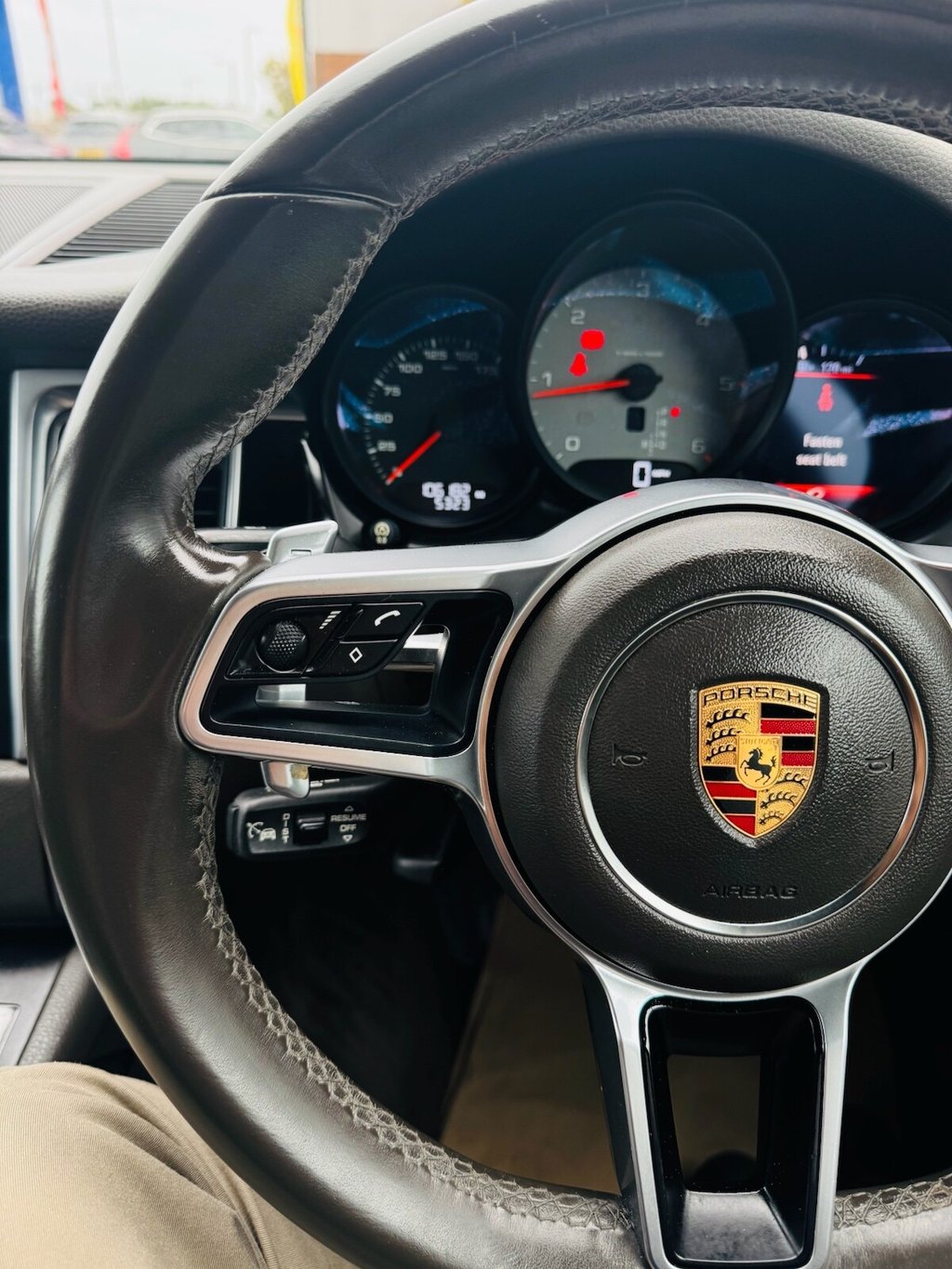 Used Porsche Macan 2016 for sale - 75947580: Photo 24