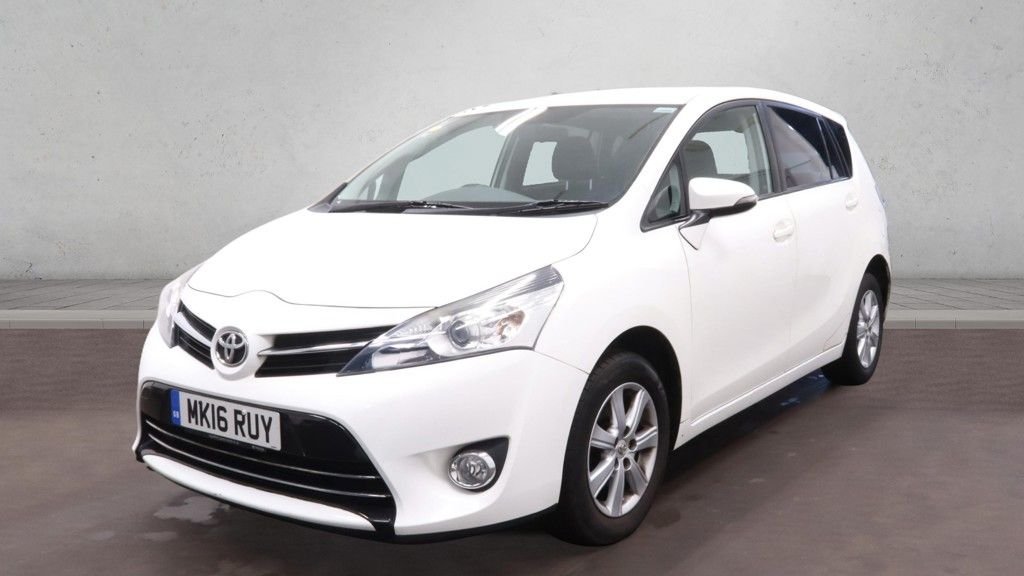 Used Toyota Verso 2016 for sale - 77218529: Photo 2