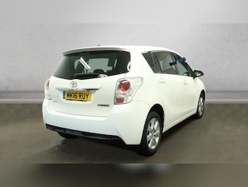 Used Toyota Verso 2016 for sale - 77218529: Photo