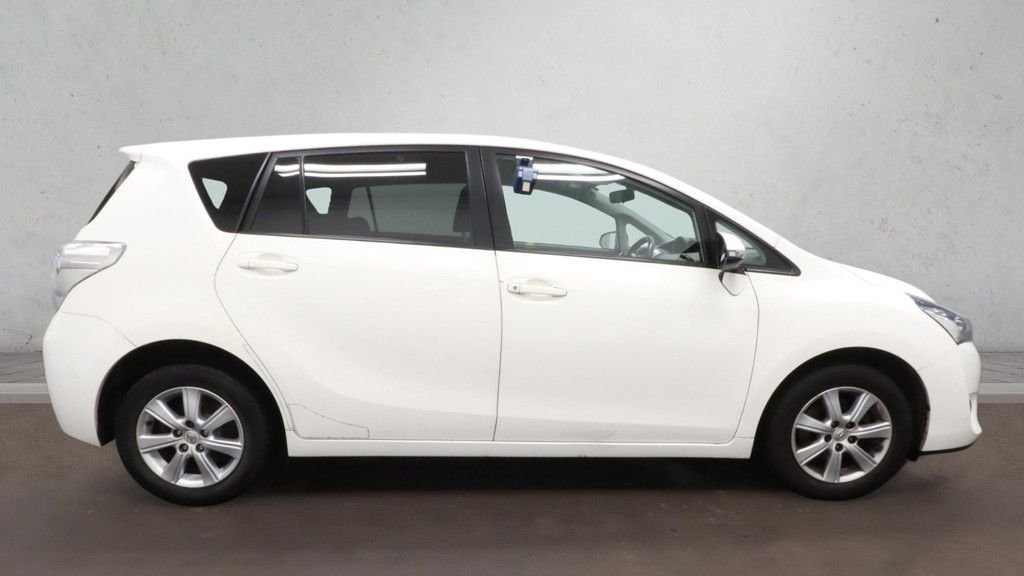 Used Toyota Verso 2016 for sale - 77218529: Photo 5