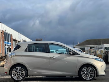 Used Renault Zoe 2016 for sale - 76496039: Photo