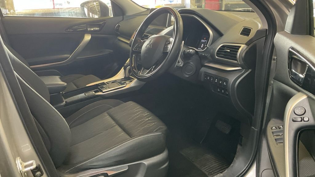 Used Mitsubishi Eclipse Cross 2018 for sale - 76486977: Photo 9