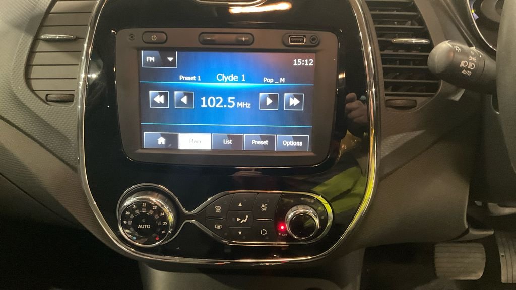 Used Renault Captur 2015 for sale - 76569986: Photo 10