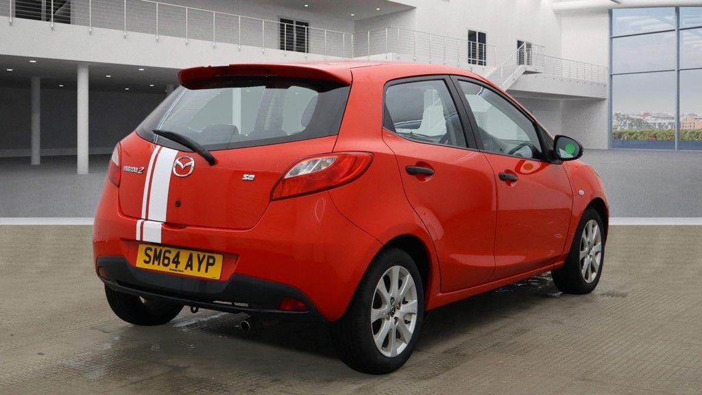 Used Mazda Mazda2 2014 for sale - 77133432: Photo 5