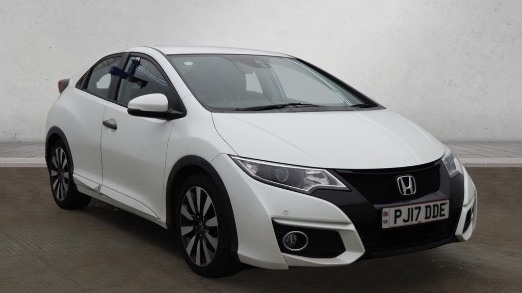 Used Honda Civic 2017 for sale - 76582621: Photo 2