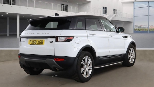 Used Land Rover Range Rover Evoque 2018 for sale - 76210392: Photo 4