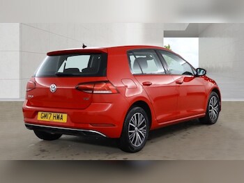 Used Volkswagen Golf 2017 for sale - 78624185: Photo
