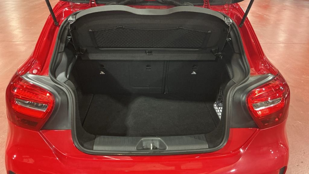 Used Mercedes-Benz A-Class 2016 for sale - 76698539: Photo 7