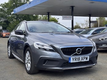 Used Volvo V40 2018 for sale - 78887177: Photo