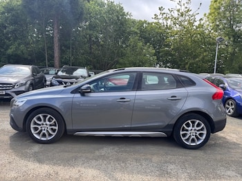 Used Volvo V40 2018 for sale - 78887177: Photo
