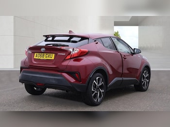 Used Toyota C-HR 2018 for sale - 79384614: Photo