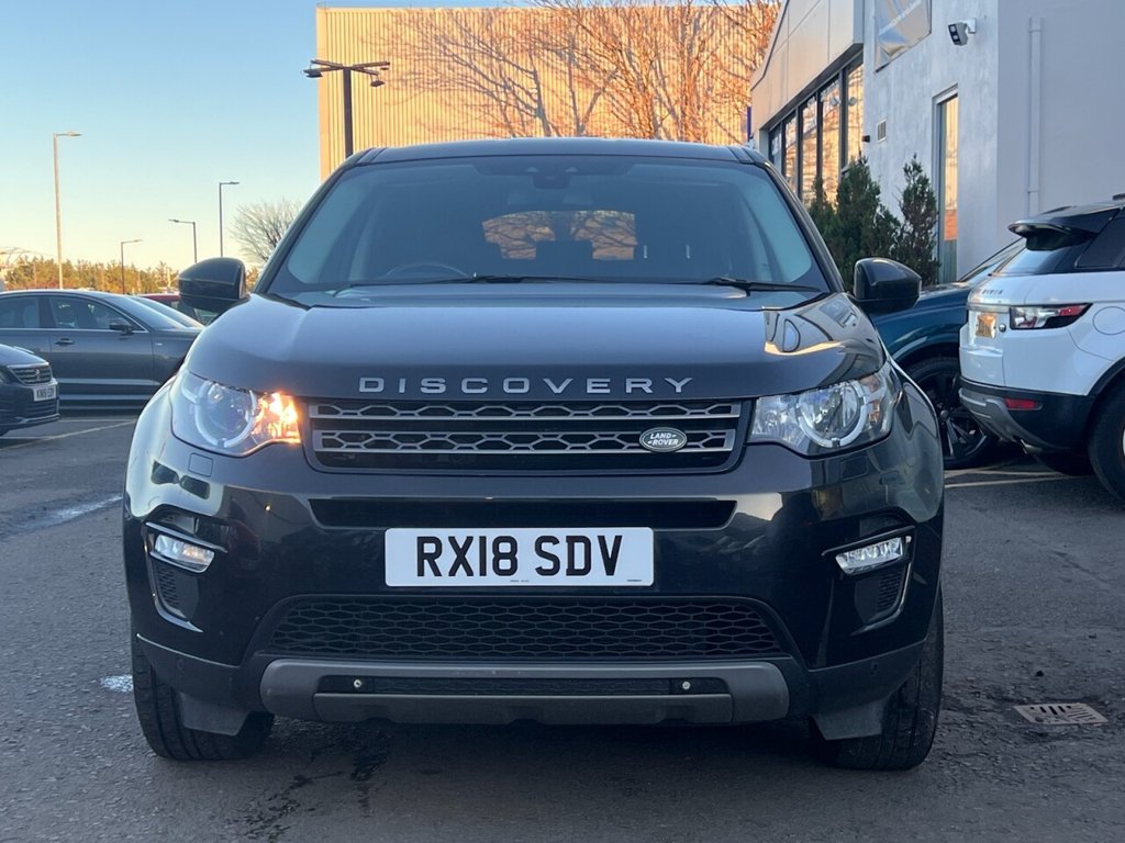 Used Land Rover Discovery Sport 2018 for sale - 76820679: Photo 2
