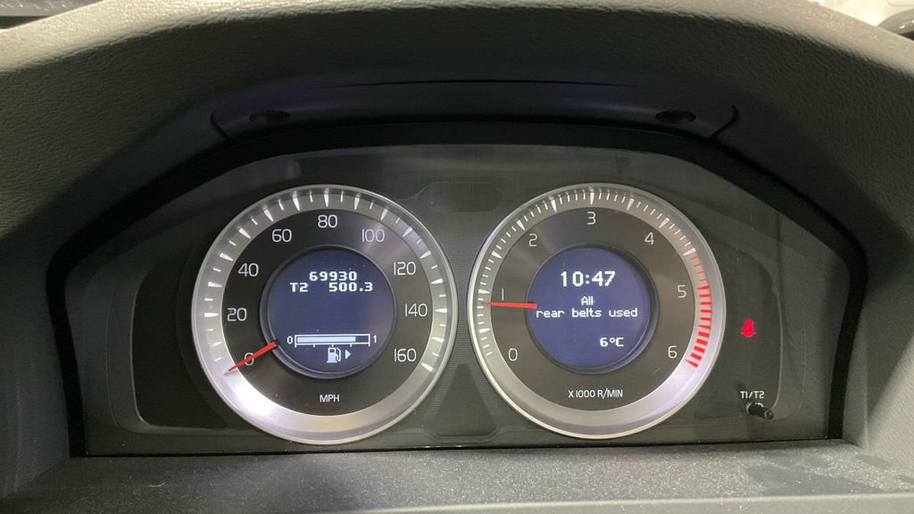 Used Volvo V60 2013 for sale - 77703929: Photo 16