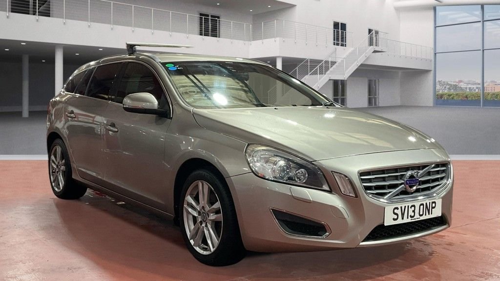 Used Volvo V60 2013 for sale - 77703929: Photo 7