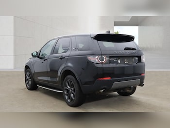 Used Land Rover Discovery Sport 2018 for sale - 78299779: Photo