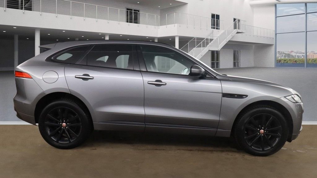 Used Jaguar F-Pace 2019 for sale - 77941689: Photo 17
