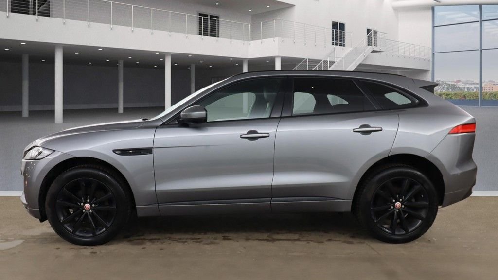 Used Jaguar F-Pace 2019 for sale - 77941689: Photo 18