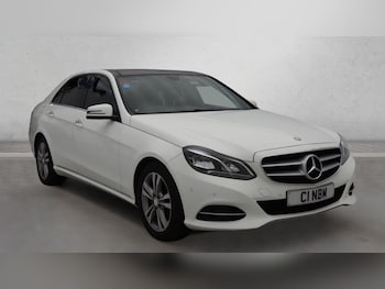 Used Mercedes-Benz E Class 2015 for sale - 76593470: Photo