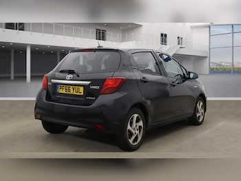 Used Toyota Yaris 2016 for sale - 75607174: Photo