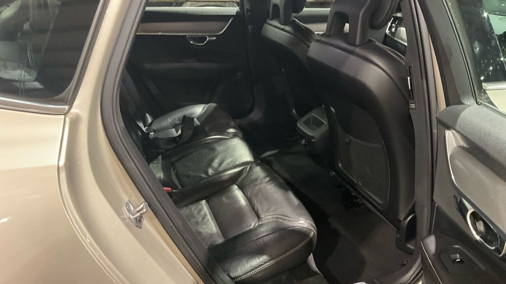 Used Volvo S90 2017 for sale - 77464094: Photo 8