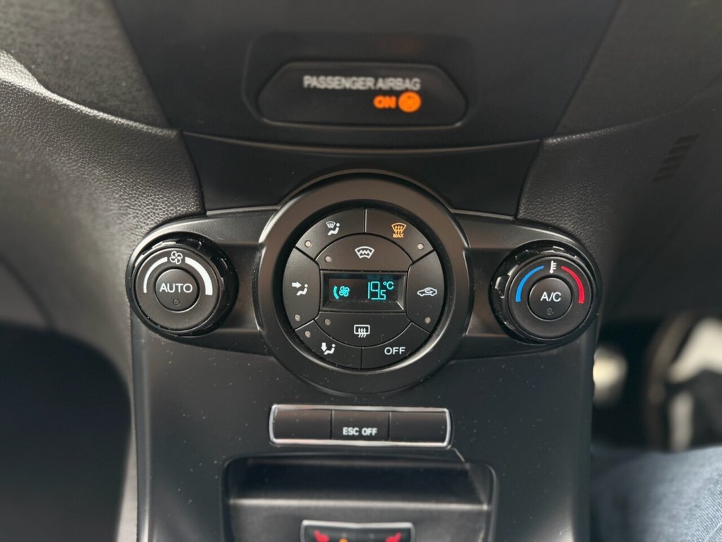 Used Ford Fiesta 2017 for sale - 78110530: Photo 23