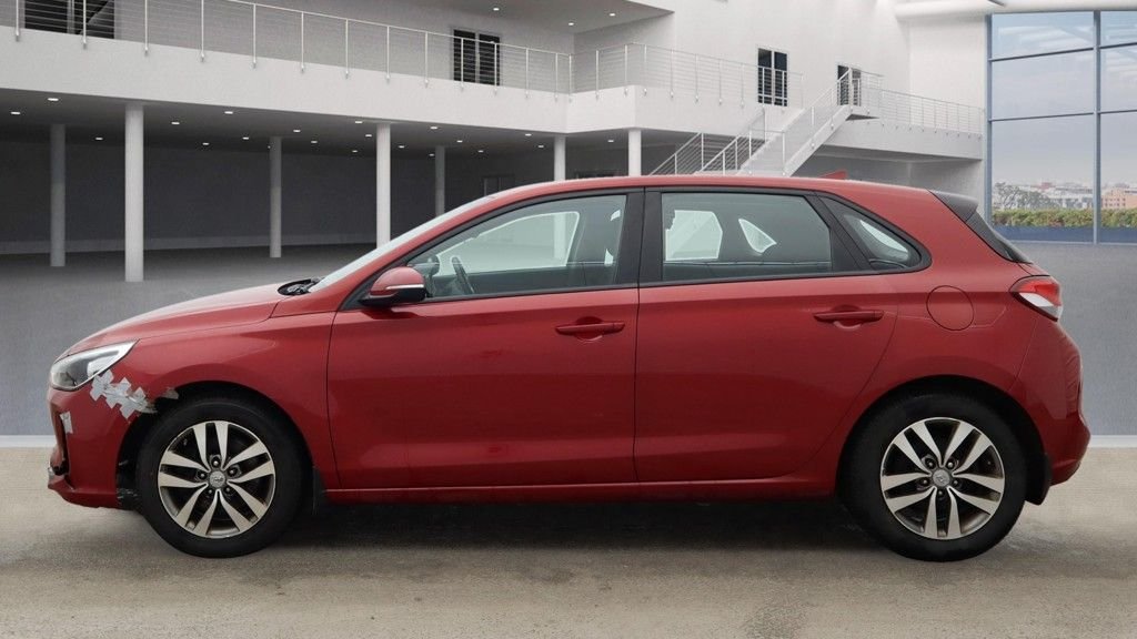 Used Hyundai i30 2017 for sale - 76495901: Photo 8