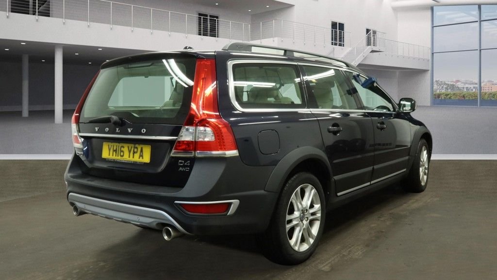 Used Volvo XC70 2016 for sale - 77539607: Photo 16