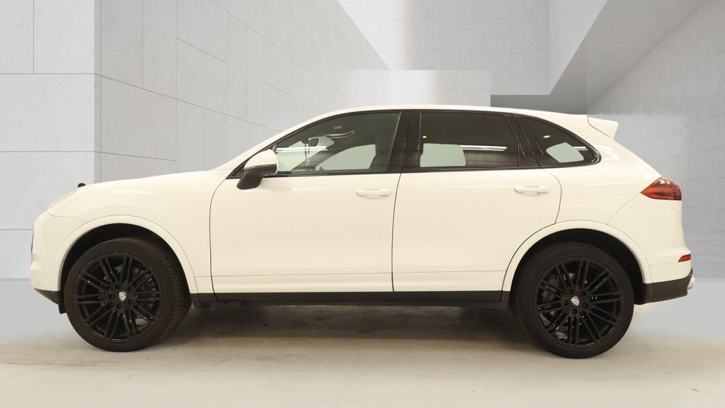 Used Porsche Cayenne 2017 for sale - 78074187: Photo 12