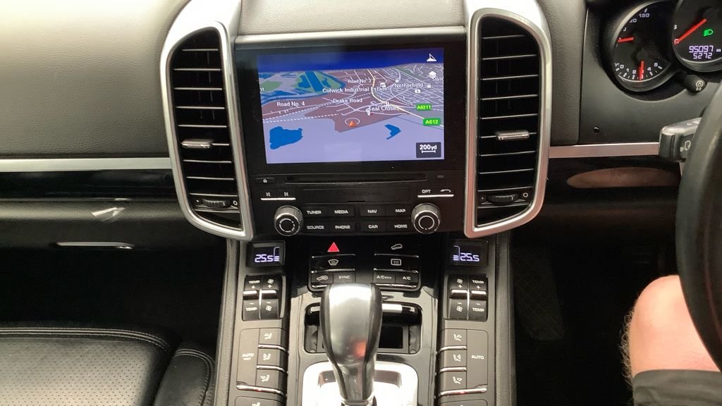 Used Porsche Cayenne 2017 for sale - 78074187: Photo 17