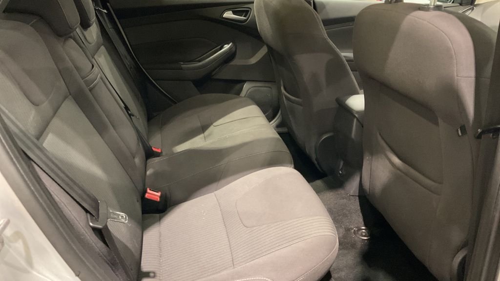 Used Ford Focus 2013 for sale - 76496052: Photo 8