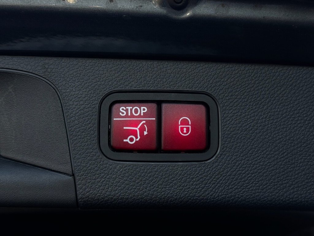 Used Mercedes-Benz GLC 2018 for sale - 77355654: Photo 10