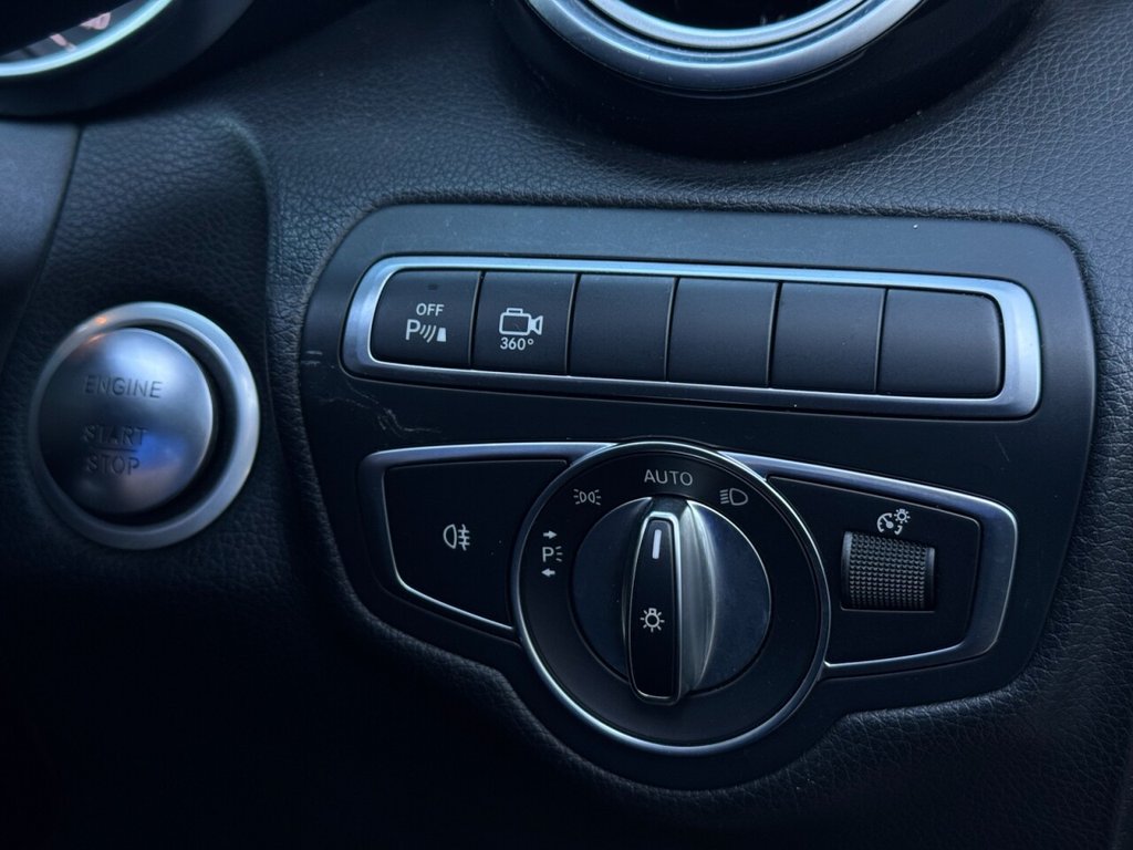 Used Mercedes-Benz GLC 2018 for sale - 77355654: Photo 17