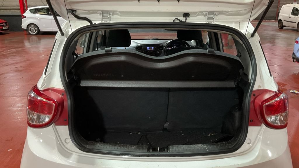 Used Hyundai i10 2016 for sale - 77269089: Photo 13