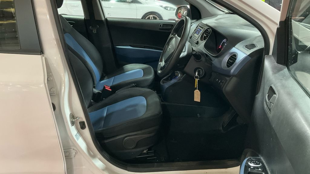 Used Hyundai i10 2016 for sale - 77269089: Photo 15