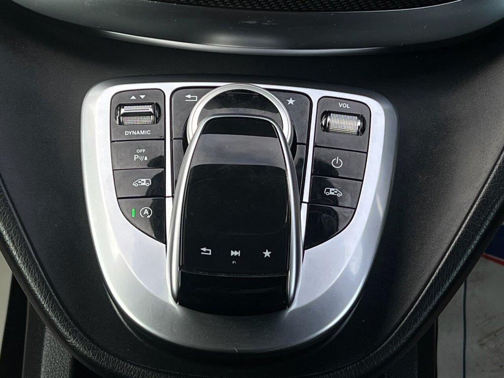Used Mercedes-Benz V-Class 2019 for sale - 77369342: Photo 19