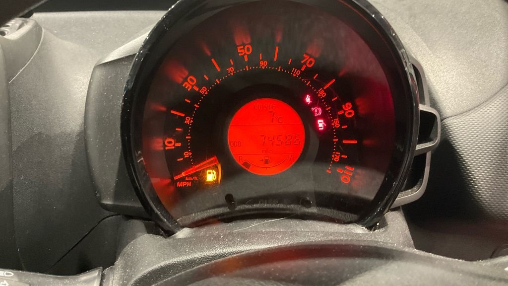 Used Toyota AYGO 2015 for sale - 77218518: Photo 22