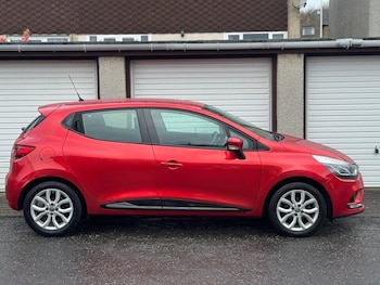 Used Renault Clio 2017 for sale - 78200331: Photo