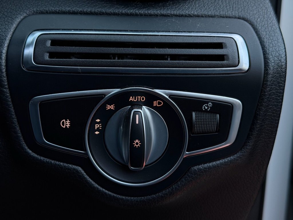 Used Mercedes-Benz GLC 2018 for sale - 77250383: Photo 22