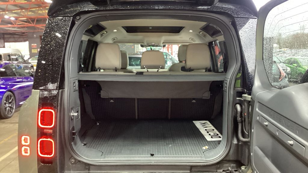 Used Land Rover Defender 2020 for sale - 77786018: Photo 19