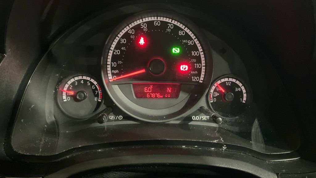 Used Volkswagen up! 2013 for sale - 77547554: Photo 22