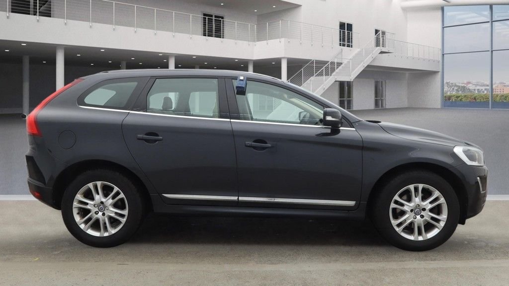 Used Volvo XC60 2015 for sale - 77976602: Photo 17